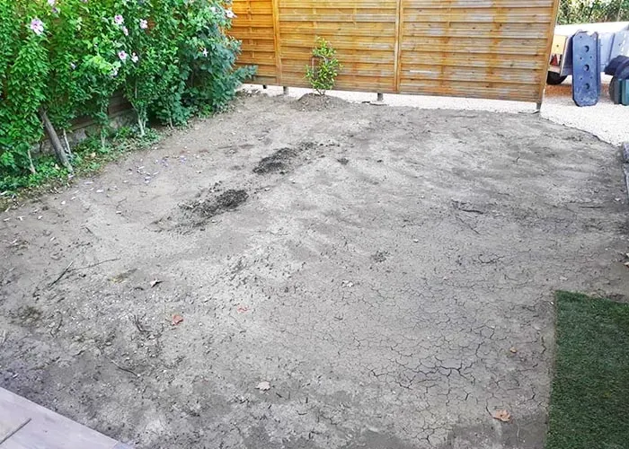 jardin avec palissade avant