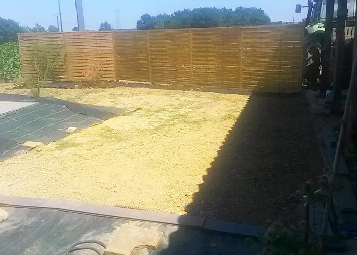 jardin avec terrasse avant